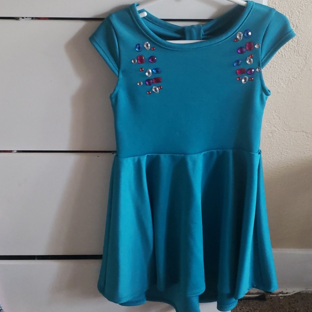 Girls dress